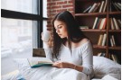 Mitos atau Fakta Membaca Buku Dapat Menghindari Depresi?
